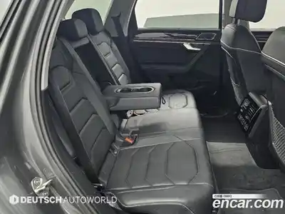 Volkswagen Touareg 2024 3.0 гидро в Москве № 169149, миниатюра 12