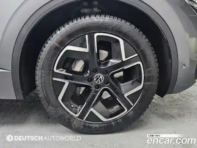 Volkswagen Touareg 2024 3.0 гидро в Москве № 169149, миниатюра 5