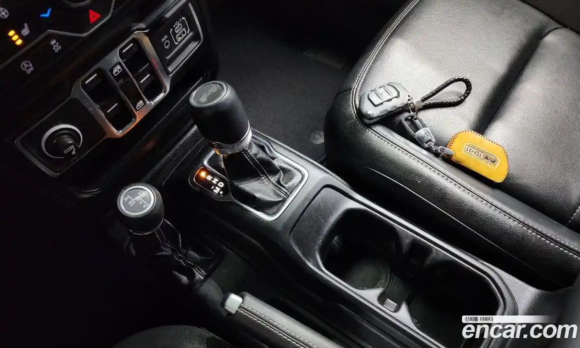 Jeep Wrangler 2022 2.0 гидро в Москве № 169377, фото 9
