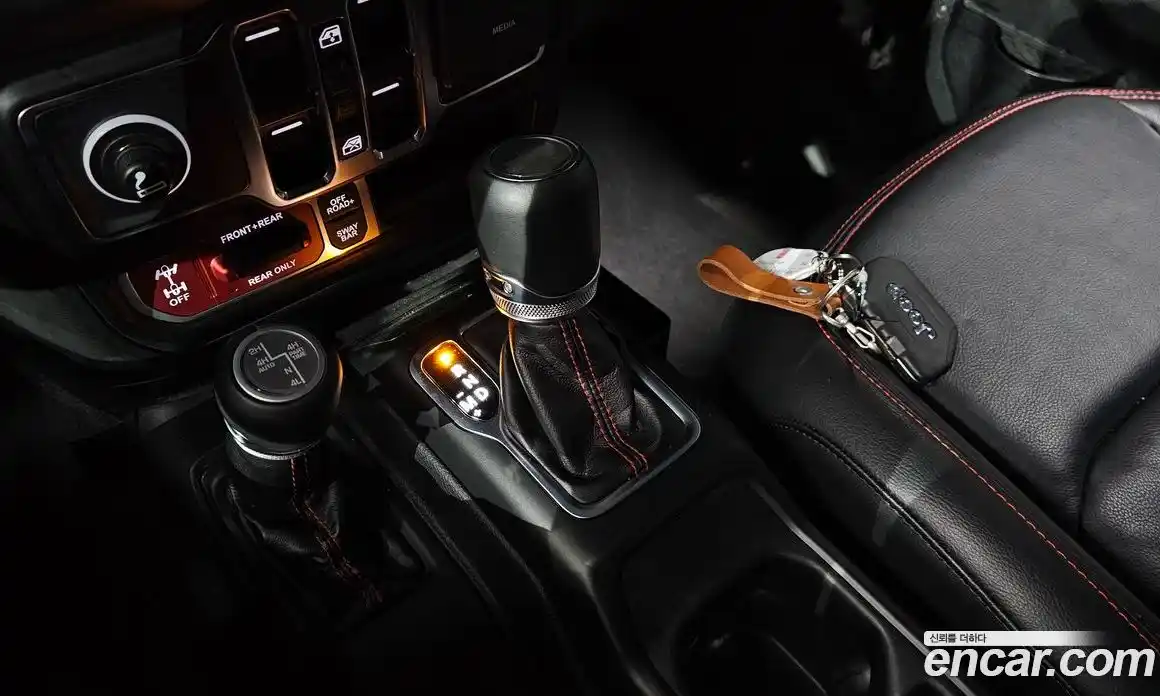 Jeep Wrangler 2022 2.0 гидро в Москве № 169387, фото 9