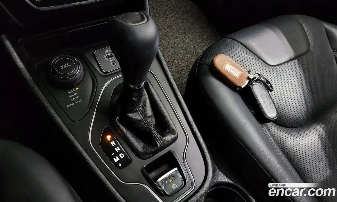 Jeep Cherokee 2018 2.4 гидро в Москве № 169833, фото 9