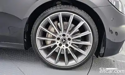 Mercedes-Benz E-Class 2022 2.0 гидро, миниатюра 5