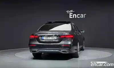 Mercedes-Benz E-Class 2020 2.0 гидро, миниатюра 4