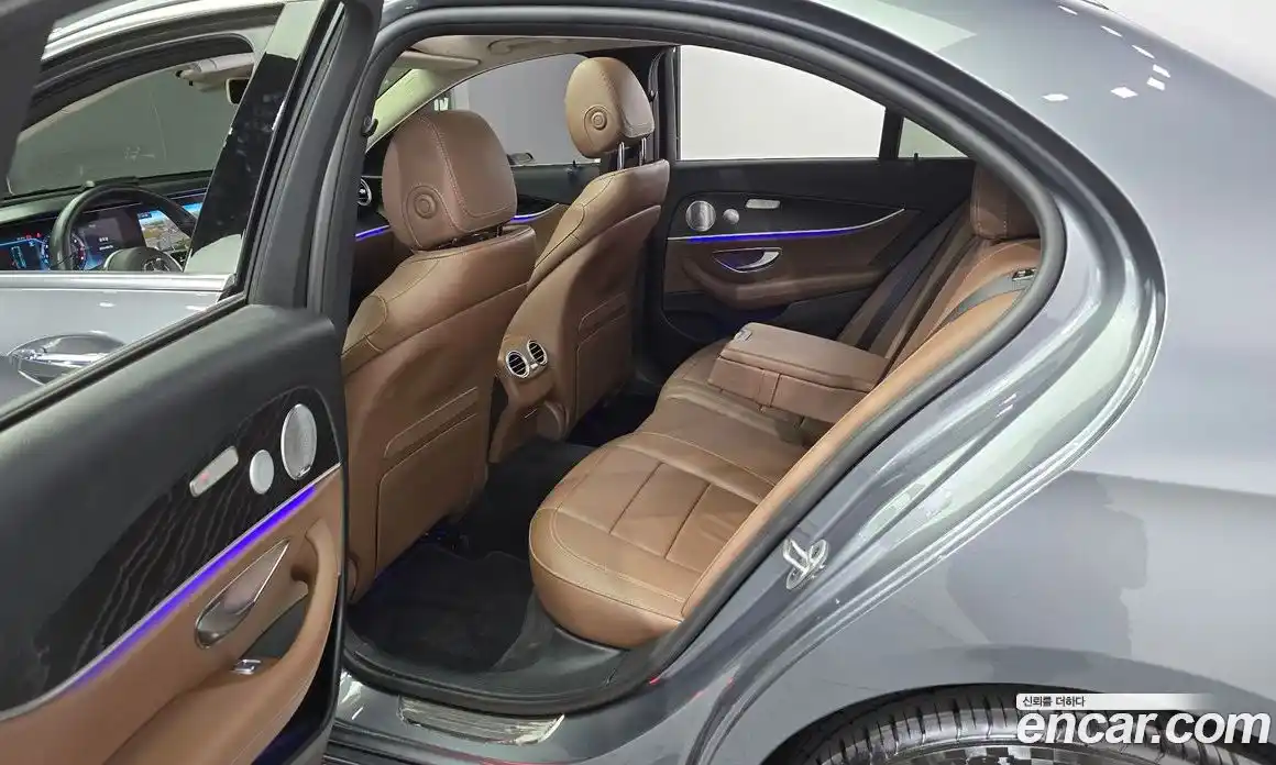 Mercedes-Benz E-Class 2019 2.0 гидро в Москве № 195228, фото 12