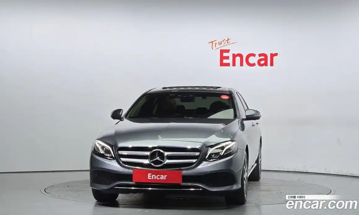 Mercedes-Benz E-Class 2019 2.0 гидро в Москве № 195228, фото 3