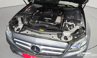 Mercedes-Benz E-Class 2019 2.0 гидро в Москве № 195228, миниатюра 6