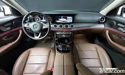 Mercedes-Benz E-Class 2017 1.9 гидро в Москве № 195405, миниатюра 7