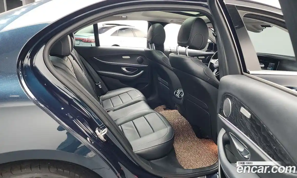 Mercedes-Benz E-Class 2016 2.0 гидро в Москве № 195579, фото 12