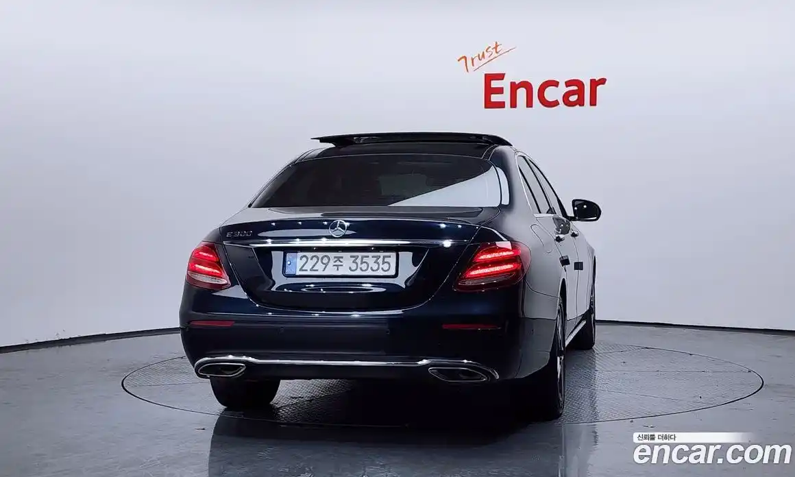 Mercedes-Benz E-Class 2016 2.0 гидро в Москве № 195579, фото 4