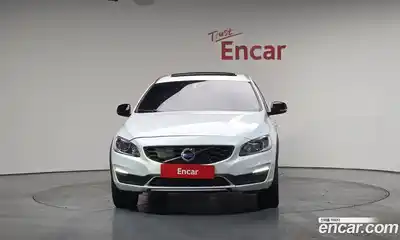 Volvo V60 2017 2.0 гидро в Москве № 196992, миниатюра 3