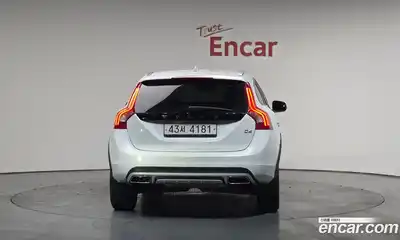 Volvo V60 2017 2.0 гидро в Москве № 196992, миниатюра 4