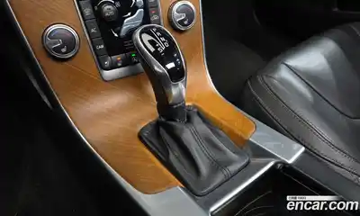 Volvo V60 2017 2.0 гидро в Москве № 196992, миниатюра 9