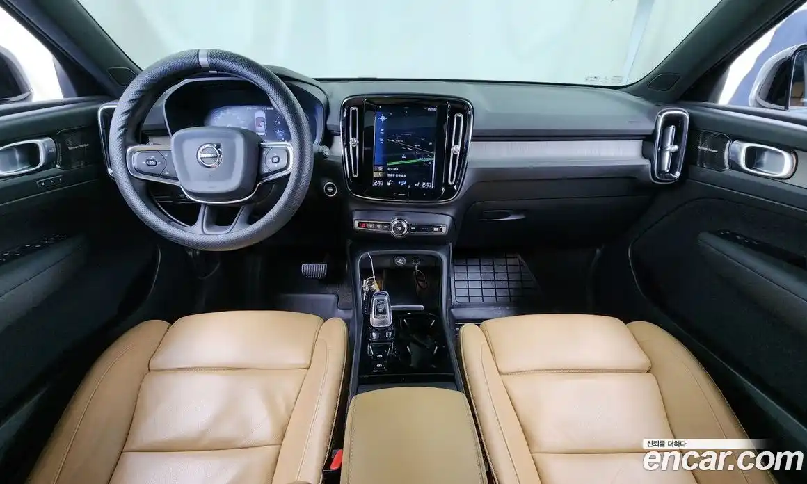 Volvo XC40 2020 2.0 гидро в Москве № 197041, фото 7