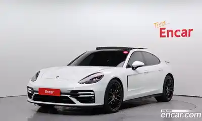 Porsche Panamera, 2021