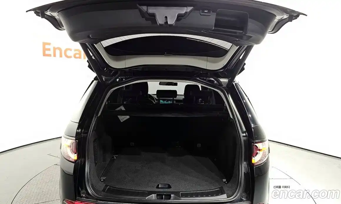 Land Rover Discovery Sport 2019 2.0 гидро в Москве № 198247, фото 20