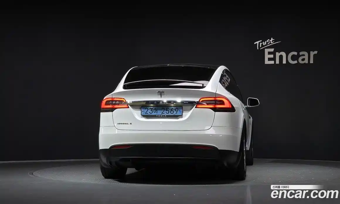 Tesla Model X 2018 0.3 гидро в Москве № 198665, фото 4