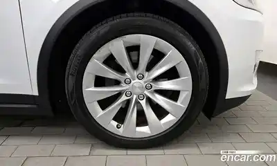 Tesla Model X 2018 0.3 гидро в Москве № 198665, миниатюра 5