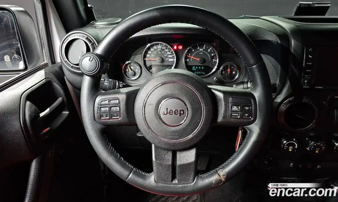 Jeep Wrangler 2017 3.6 гидро в Москве № 199350, фото 13