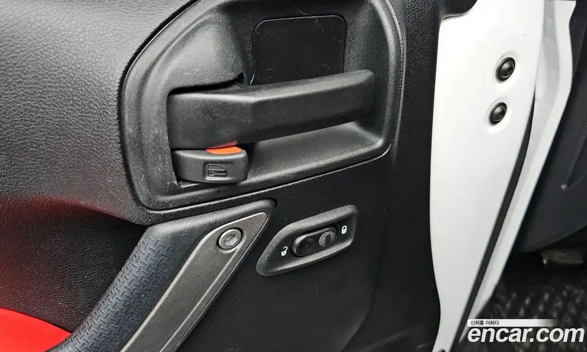 Jeep Wrangler 2017 3.6 гидро в Москве № 199350, фото 18