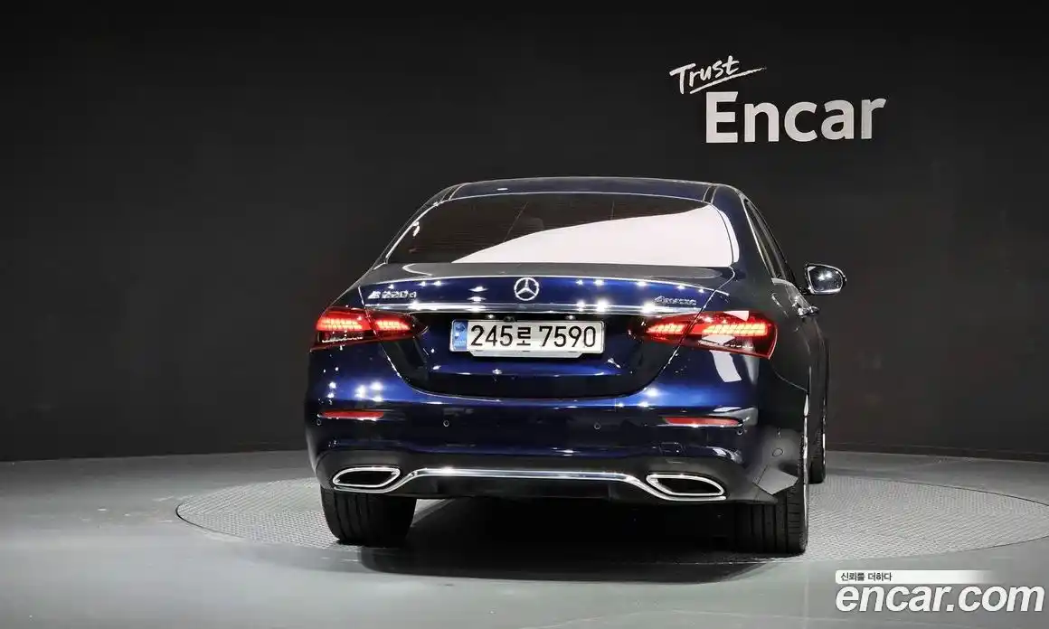 Mercedes-Benz E-Class 2020 1.9 гидро в Москве № 206400, фото 4