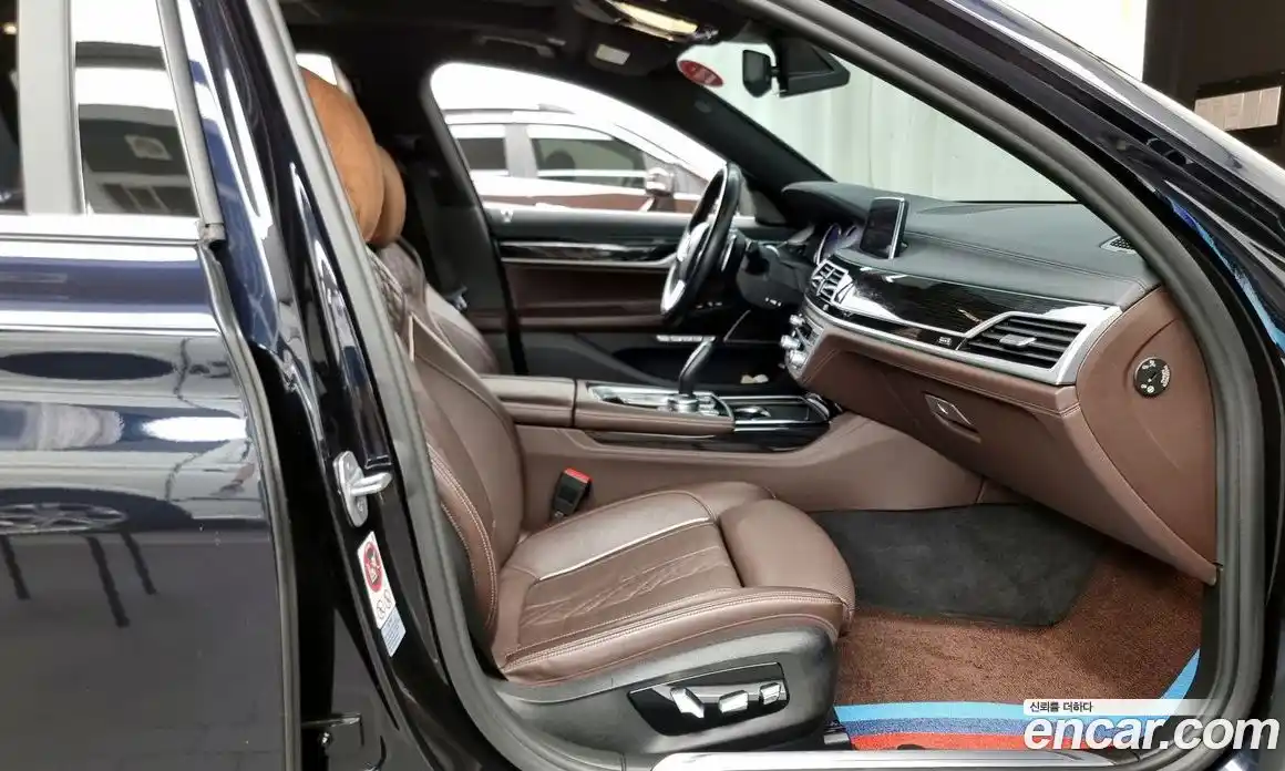 BMW 7-Series 2017 3.0 гидро в Москве № 211616, фото 11