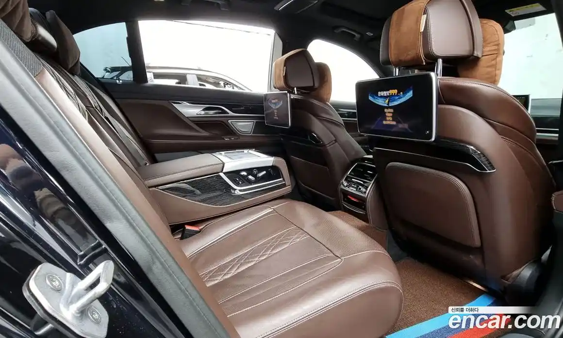 BMW 7-Series 2017 3.0 гидро в Москве № 211616, фото 12