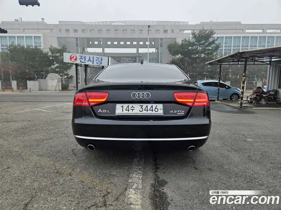 Audi A8 2012 4.1 гидро в Москве № 212712, фото 4