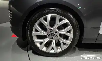 Land Rover Range-Rover 2018 4.4 гидро в Москве № 213499, миниатюра 5