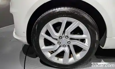 Land Rover Range-Rover Sport 2020 3.0 гидро в Москве № 213512, миниатюра 5