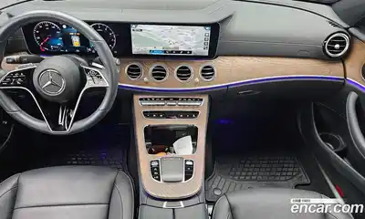 Mercedes-Benz E-Class 2023 2.0 гидро, миниатюра 7