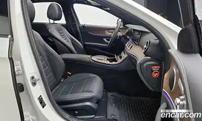 Mercedes-Benz E-Class 2023 2.0 гидро, миниатюра 10
