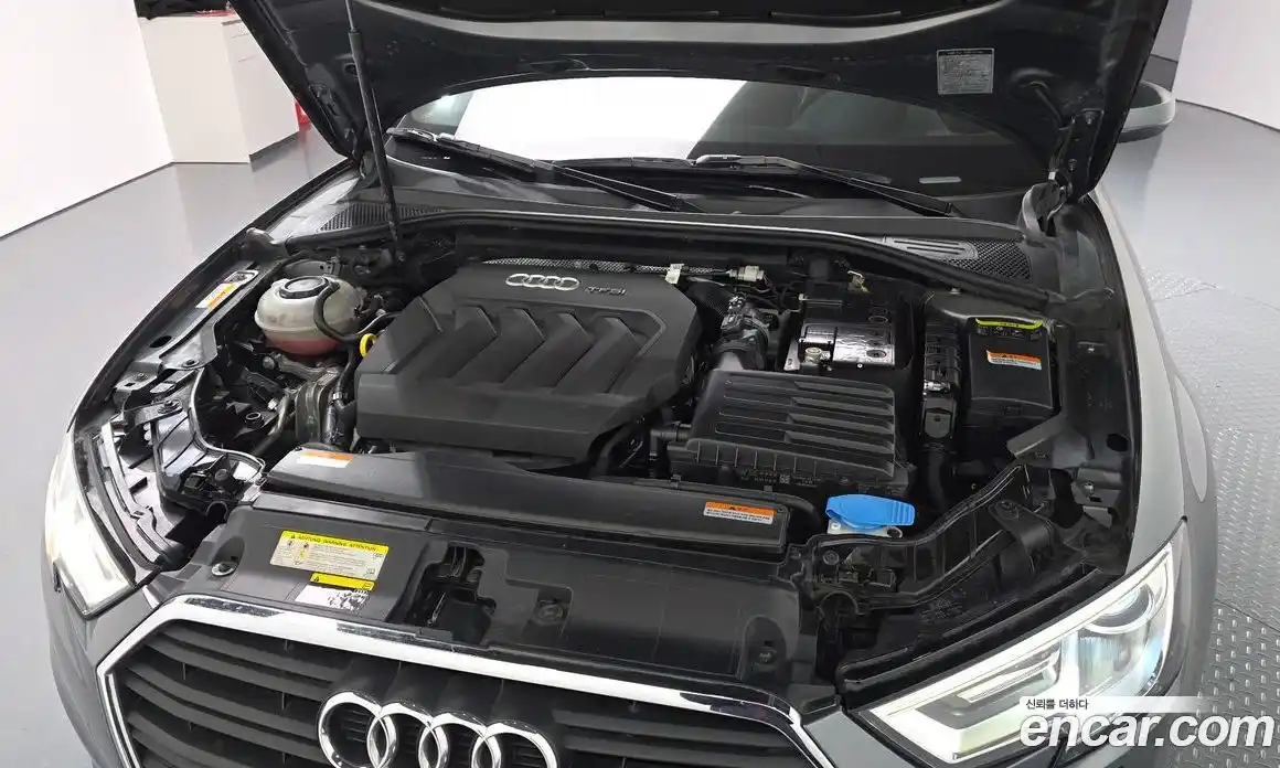 Audi A3 2018 2.0 гидро в Москве № 229768, фото 6