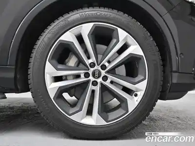 Audi Q7 2023 3.0 гидро в Москве № 230347, миниатюра 5