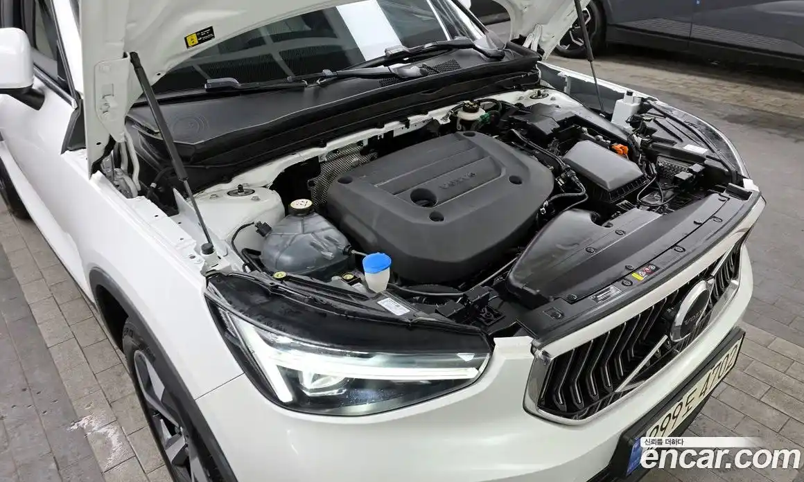 Volvo XC40 2023 2.0 гидро в Москве № 230391, фото 6