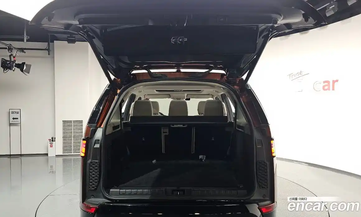 Land Rover Discovery 2020 3.0 гидро в Москве № 231279, фото 20