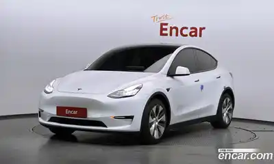 Tesla Model Y, 2022