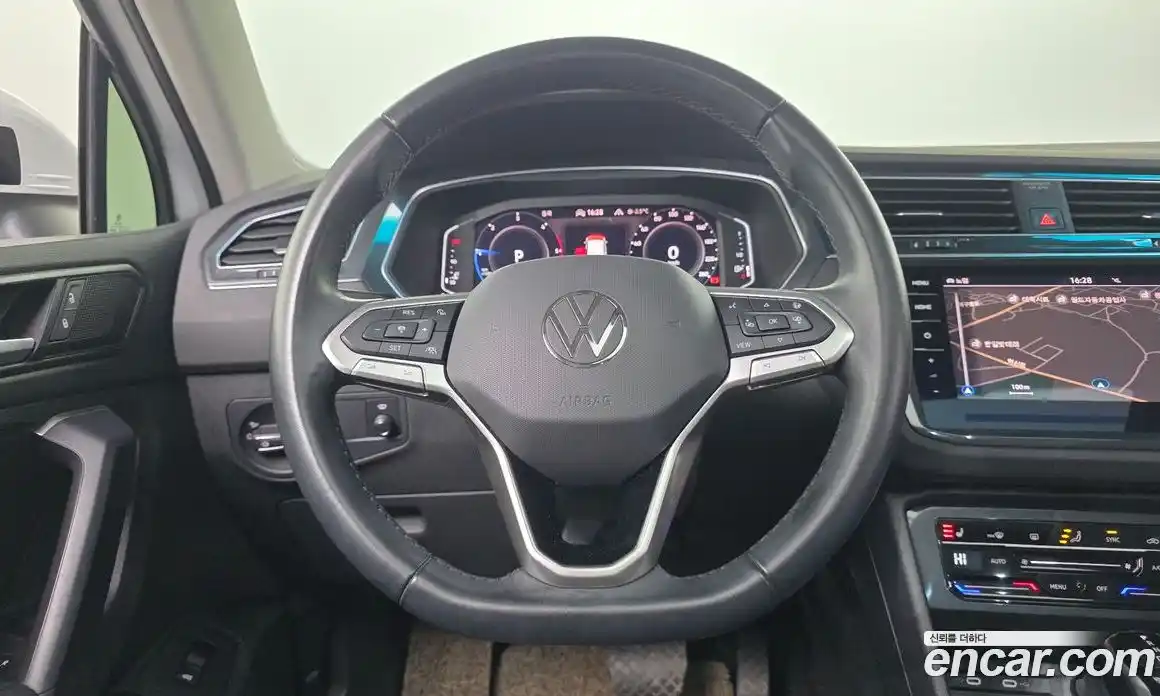 Volkswagen Tiguan 2022 2.0 гидро в Москве № 232150, фото 14