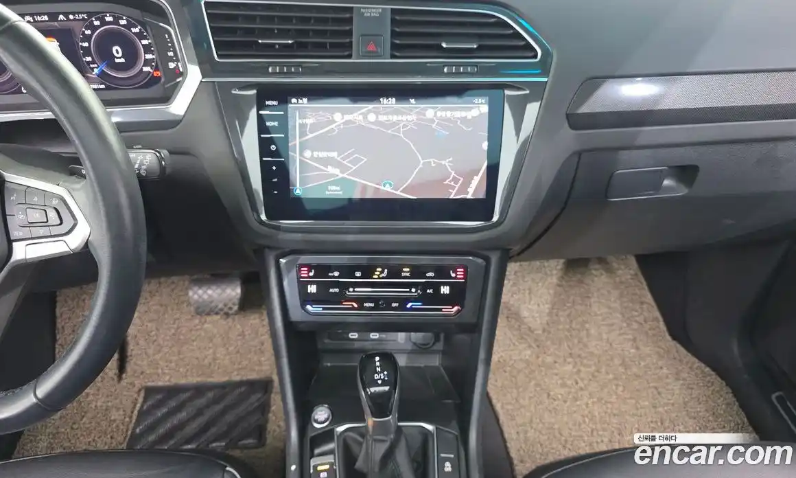 Volkswagen Tiguan 2022 2.0 гидро в Москве № 232150, фото 15