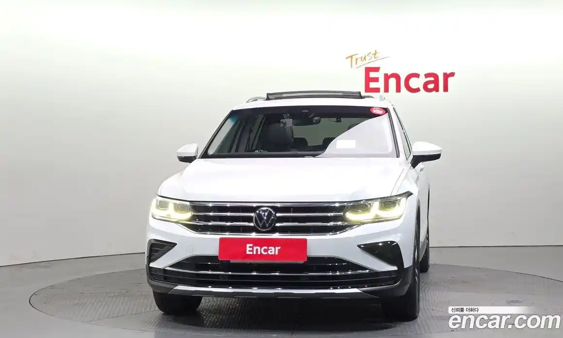 Volkswagen Tiguan 2022 2.0 гидро в Москве № 232150, фото 3