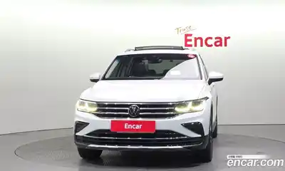 Volkswagen Tiguan 2022 2.0 гидро в Москве № 232150, миниатюра 3