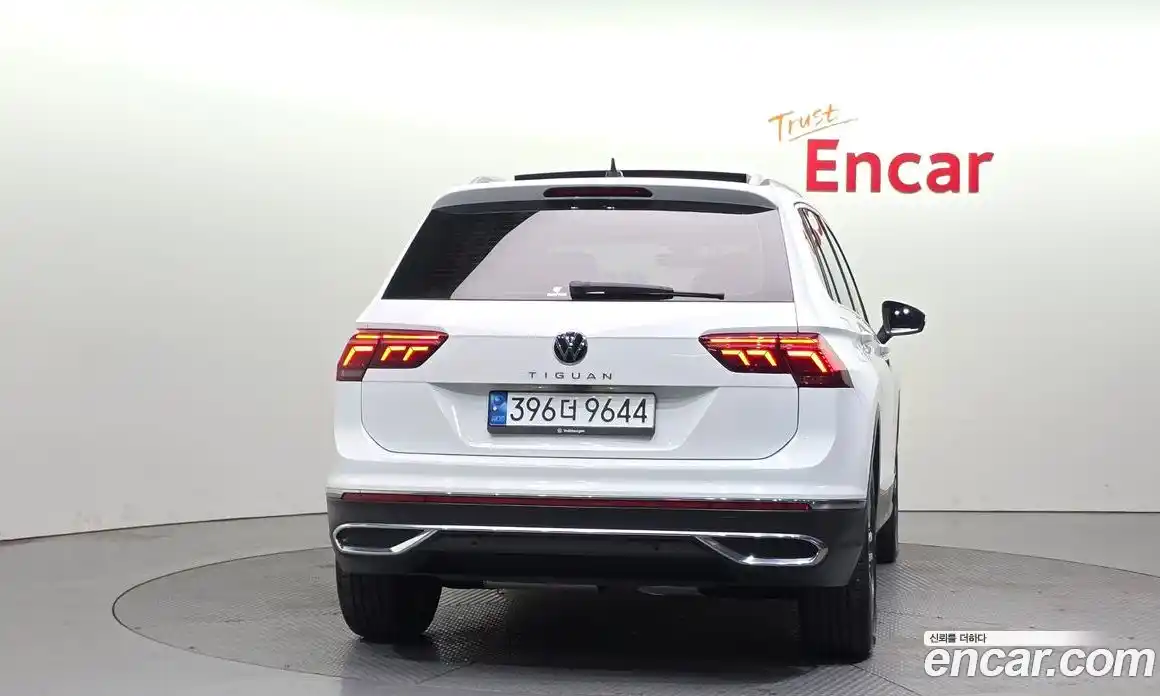Volkswagen Tiguan 2022 2.0 гидро в Москве № 232150, фото 4