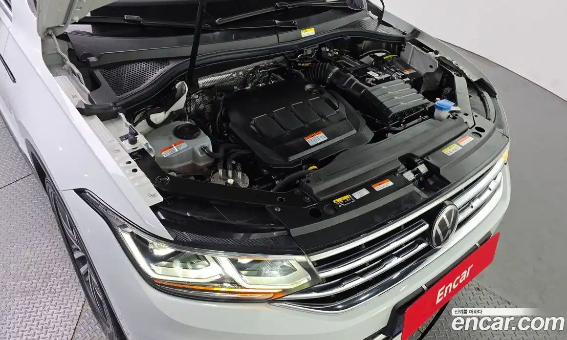 Volkswagen Tiguan 2022 2.0 гидро в Москве № 232150, фото 6