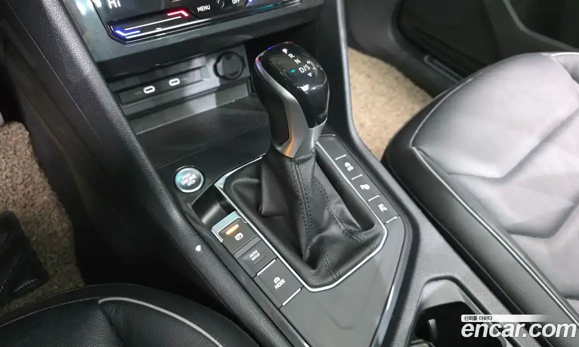 Volkswagen Tiguan 2022 2.0 гидро в Москве № 232150, фото 9