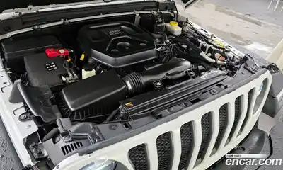 Jeep Wrangler 2022 2.0 гидро в Москве № 232646, миниатюра 6