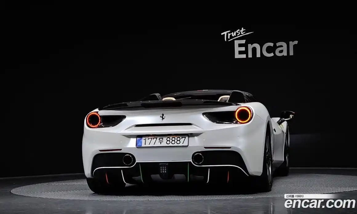 Ferrari 488 2017 3.9 гидро в Москве № 236382, фото 4