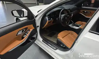 BMW 3-Series 2022 2.0 гидро в Москве № 248500, миниатюра 11
