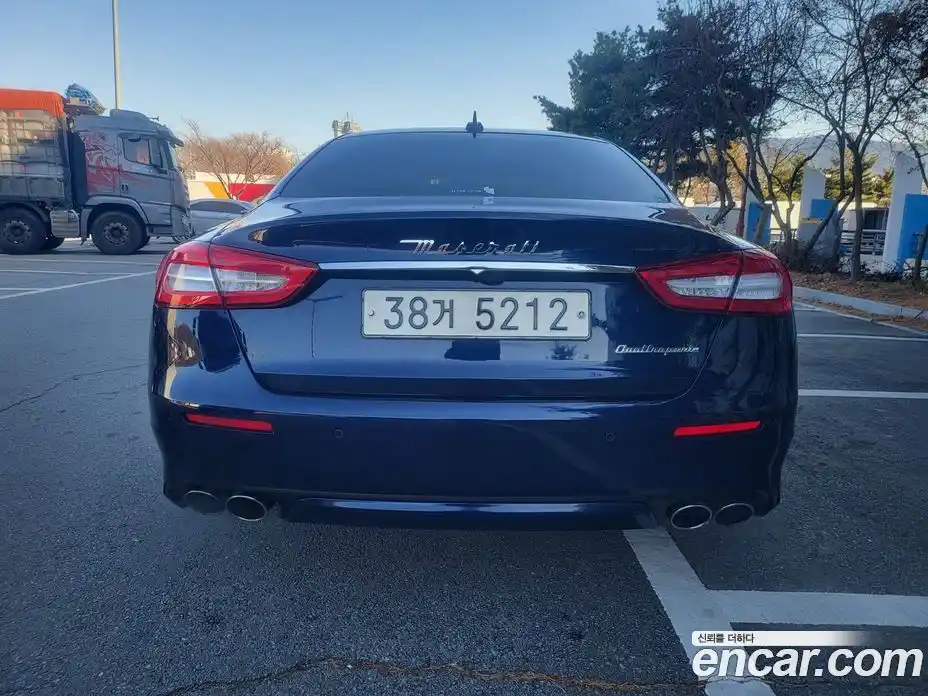 Maserati Quattroporte 2018 3.0 гидро в Москве № 256000, фото 4