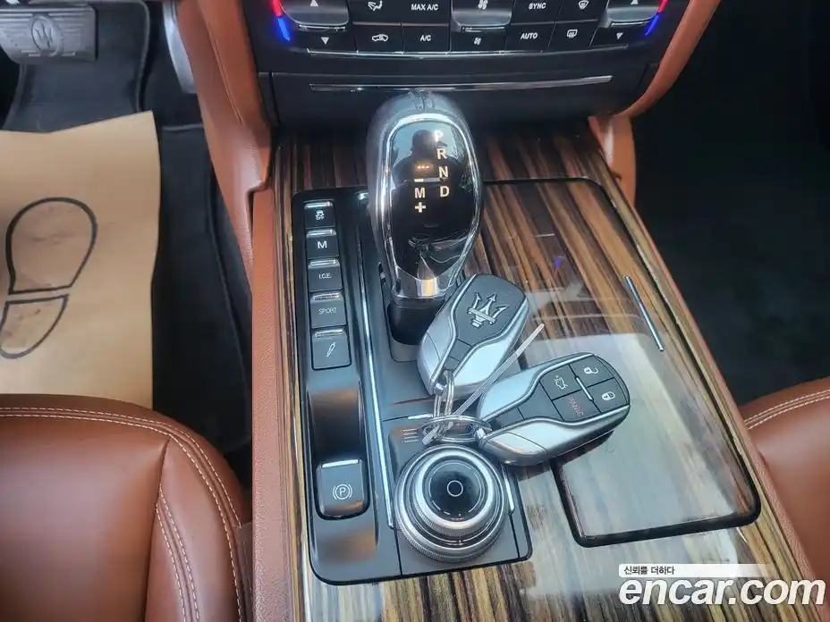 Maserati Quattroporte 2018 3.0 гидро в Москве № 256000, фото 9