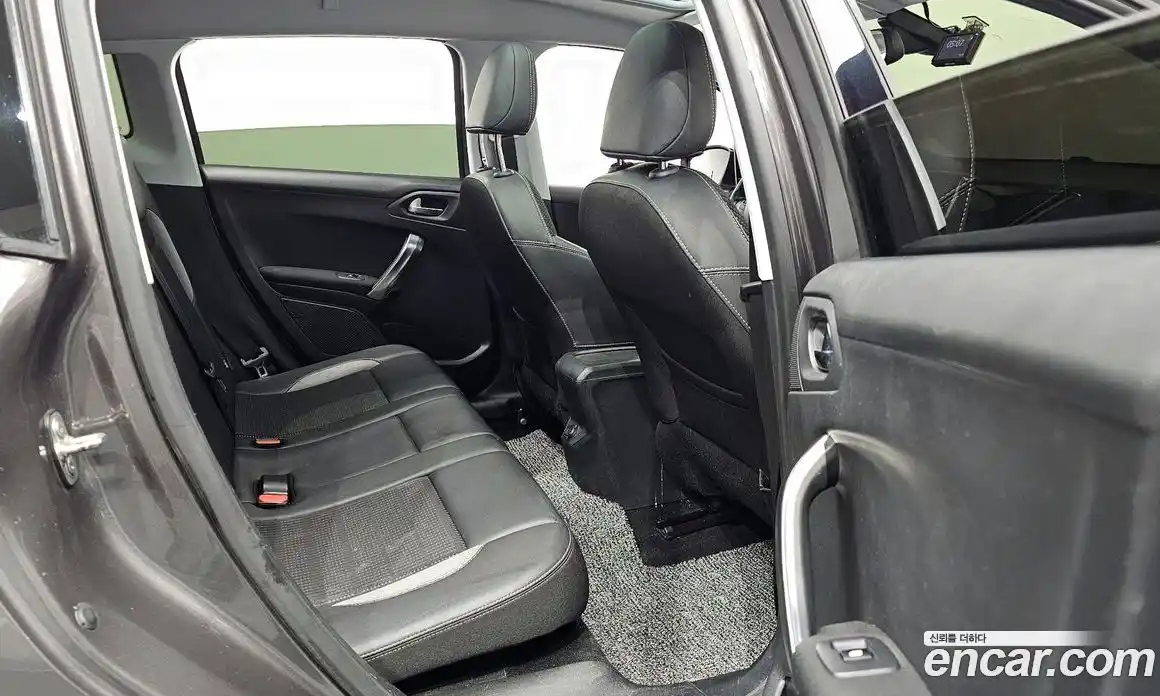 Peugeot 2008 2017 1.6 гидро в Москве № 256266, фото 11