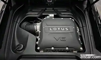 Lotus Emira 2024 3.5 механика в Москве № 256845, миниатюра 6